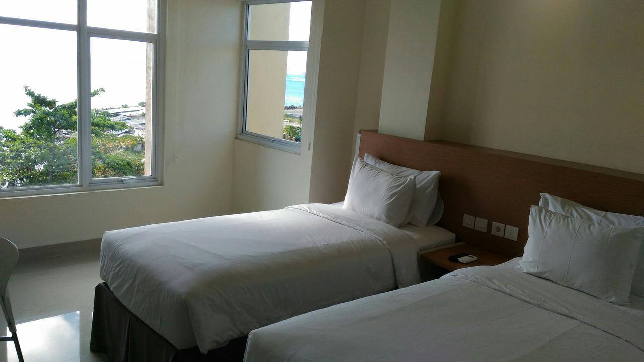 Big Fish Hotel Manado Exterior foto
